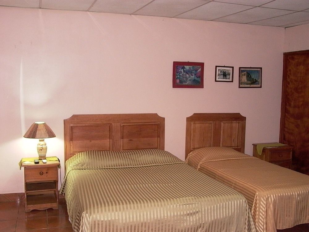 Hostal Casa Los Espinoza Managua Ngoại thất bức ảnh